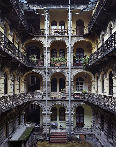 Budapest Courtyards - Yves Marchand, Romain Meffre