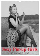 Cover-Bild zum Titel 'Sexy Pin-up Girls in schwarz-weiß (Wandkalender 2026 DIN A2 hoch), CALVENDO Monatskalender' von 'Elisabeth Stanzer'