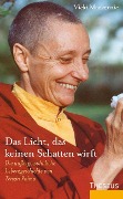 Cover-Bild zum Titel 'Das Licht, das keinen Schatten wirft' von 'Vicki Mackenzie'