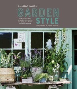 Cover-Bild zum Titel 'Selina Lake: Garden Style' von 'Selina Lake'