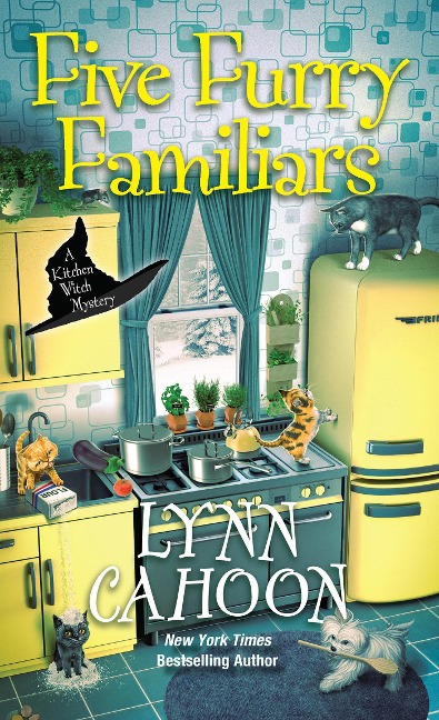 Five Furry Familiars - Lynn Cahoon
