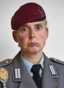 Cover-Bild zum Titel 'In Uniform' von ''