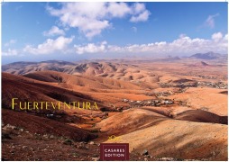 Cover-Bild zum Titel 'Fuerteventura Kalender 2027 - Wandkalender | Fotokalender Spanien 35x50cm - . mit Traumstränden, Sonne & Insel-Highlights' von ''