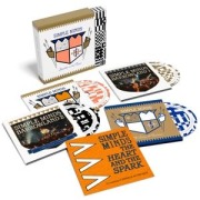 Cover-Bild zum Titel 'Sparkle In The Rain (4CD Boxset)' von 'Simple Minds'
