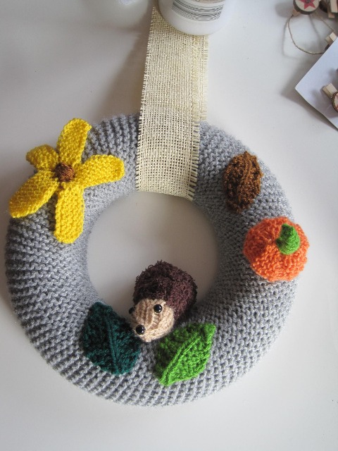 Strickanleitung Herbstkranz Türkranz 25 cm Durchmesser - Kerstin Münchehofe