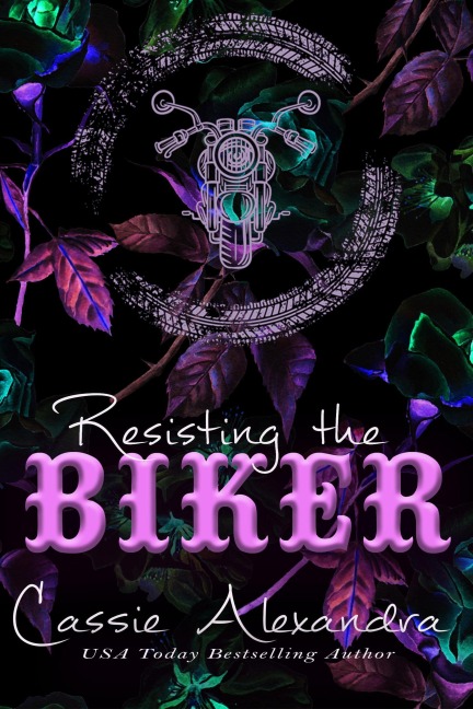 Resisting the Biker - Adriana and Trevor's Story (Gold Vipers - Non-Explicit Version, #1) - Cassie Alexandra