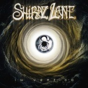 Cover-Bild zum Titel 'In Vertigo' von 'Shiraz Lane'