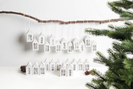 Cover-Bild zum Titel 'Adventskalender Papphäuser,24 Stk., 9x4,5x4,5cm, FSC MIX' von ''