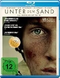 Cover-Bild zum Titel 'Unter dem Sand - Das Versprechen der Freiheit' von 'Martin Zandvliet, Sune Martin'