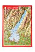 Cover-Bild zum Titel 'Reliefpostkarte Gardasee' von 'André Markgraf, Mario Engelhardt'