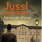 Cover-Bild zum Titel 'La Casa del Alfabeto' von 'Jussi Adler-Olsen'