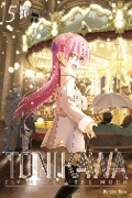 Cover-Bild zum Titel 'TONIKAWA - Fly me to the Moon 5' von 'Kenjiro Hata'