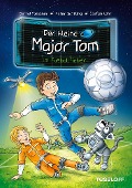 Cover-Bild zum Titel 'Der kleine Major Tom. Im Fußballfieber! (Broschüre)' von 'Bernd Flessner, Peter Schilling'