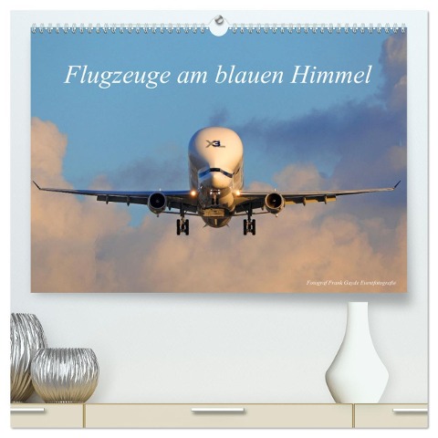 Flugzeuge am blauen Himmel (hochwertiger Premium Wandkalender 2025 DIN A2 quer), Kunstdruck in Hochglanz - Frank Gayde