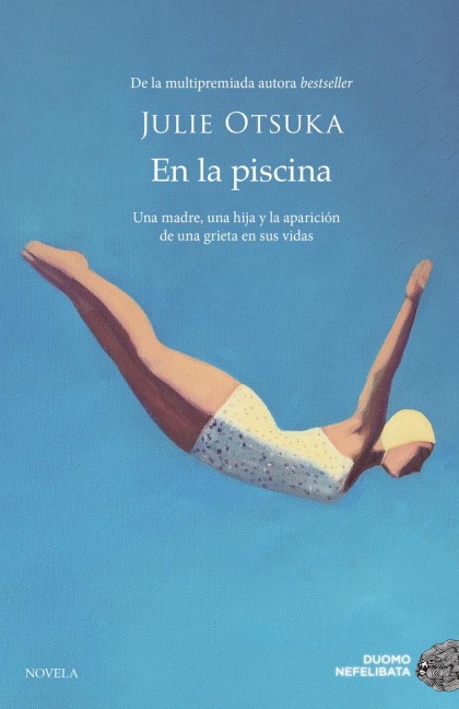 En La Piscina - Julie Otsuka