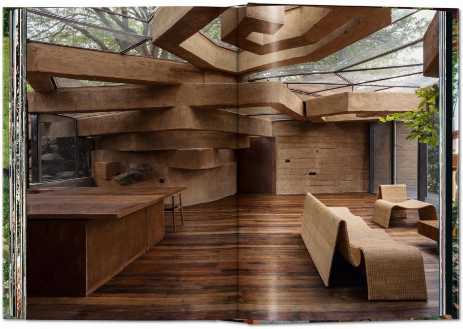 InsideView 24