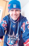 Cover-Bild zum Titel 'NHLY happy indiany' von 'Peter Oberfrank - Hunziker'