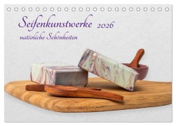 Cover-Bild zum Titel 'Seifenkunstwerke (Tischkalender 2026 DIN A5 quer), CALVENDO Monatskalender' von 'Konstanze Junghanns'