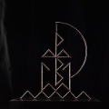 Cover-Bild zum Titel 'Rose Golden Doorways' von 'Pulled By Magnets'