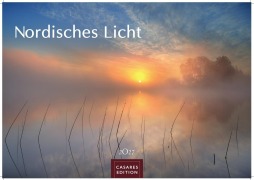 Cover-Bild zum Titel 'Nordisches Licht Kalender 2027 - Wandkalender | Fotokalender Naturkalender 35x50cm- mit 12 faszinierenden Fotografien von Landschaften im mildem nordischen Licht' von ''